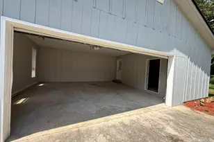 907 Strawberry Ct, Ellenwood, GA 30294 - Photo 36