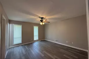 907 Strawberry Ct, Ellenwood, GA 30294 - Photo 22