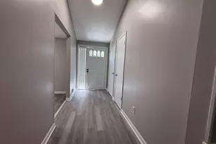 907 Strawberry Ct, Ellenwood, GA 30294 - Photo 12