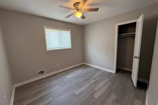 907 Strawberry Ct, Ellenwood, GA 30294 - Photo 18