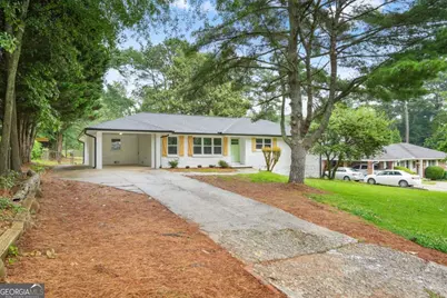 4188 Fontana Court, Tucker, GA 30084 - Photo 2