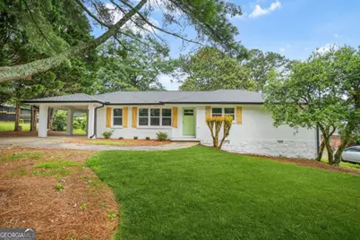 4188 Fontana Court, Tucker, GA 30084 - Photo 4