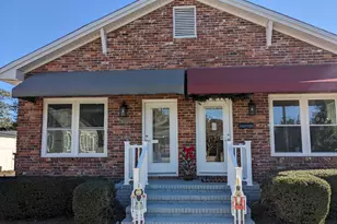 28 S Zetterower Ave, Statesboro, GA 30458 - Photo 1