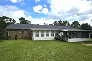 1052 Fairlane Dr, Louisville, GA 30434 - Photo 4