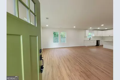 307 Poplar Street, Hogansville, GA 30230 - Photo 2