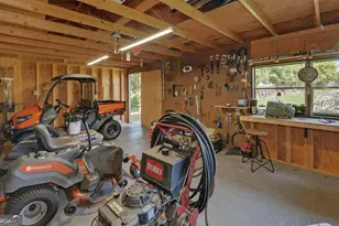 733 Woodland Way, Dewy Rose, GA 30634 - Photo 18