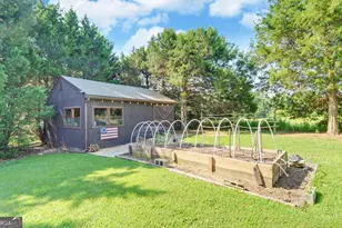 733 Woodland Way, Dewy Rose, GA 30634 - Photo 16