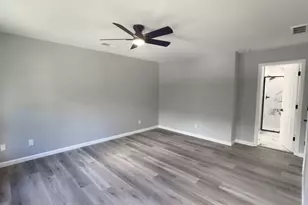 165 Forest Lake Dr, Fayetteville, GA 30215 - Photo 14