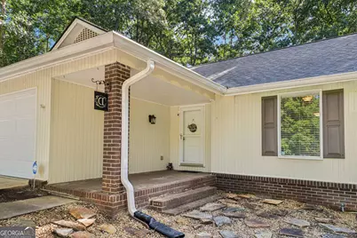634 Knollwood Circle SE, Conyers, GA 30094 - Photo 4