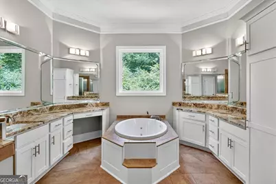 110 Aston Hall, Macon, GA 31210 - Photo 8