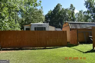 124 Cherokee Dr, Jackson, GA 30233 - Photo 14