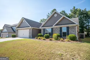 139 Goldshore Wy, Statham, GA 30666 - Photo 2