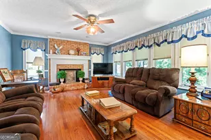 190 Walden Way, Fayetteville, GA 30214 - Photo 16