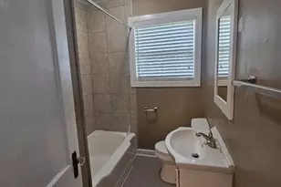 107 E Liberty St, Claxton, GA 30417 - Photo 22