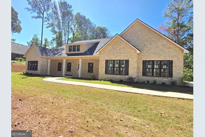 104 Canterbury Drive, Lagrange, GA 30241 - Photo 2