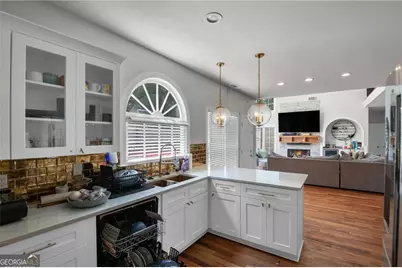 3801 Cherry Ridge Boulevard, Decatur, GA 30034 - Photo 8