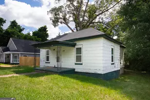 308 Poplar St, Hogansville, GA 30230 - Photo 2