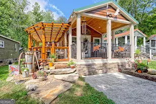 4960 Laurel Lodge Rd, Clarkesville, GA 30523 - Photo 2