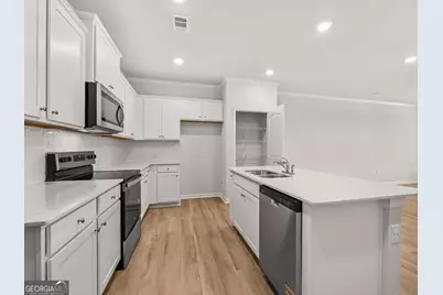 6737 Leigh Street, Flowery Branch, GA 30542 - Photo 10