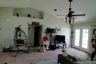 225 Royal Palms Ave, Kingsland, GA 31548 - Photo 2