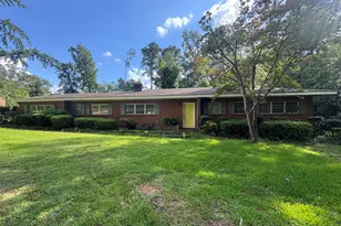 1810 Pine Forest Cir, Dublin, GA 31021 - Photo 1