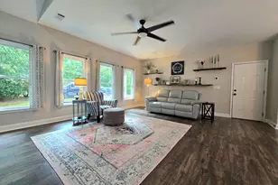 635 Ridgemont Dr, Fayetteville, GA 30215 - Photo 16