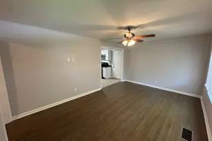 2720 Dearwood Dr SW, Atlanta, GA 30315 - Photo 4