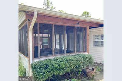 304 Butler Drive, Brunswick, GA 31523 - Photo 8
