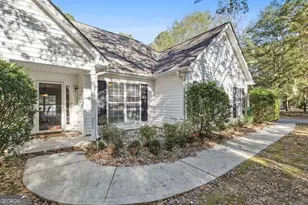 12843 Simmons Rd, Hampton, GA 30228 - Photo 2