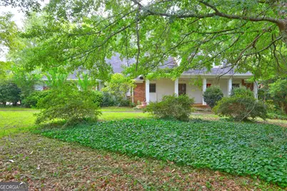 707 Lexington Avenue, Jonesboro, GA 30236 - Photo 1