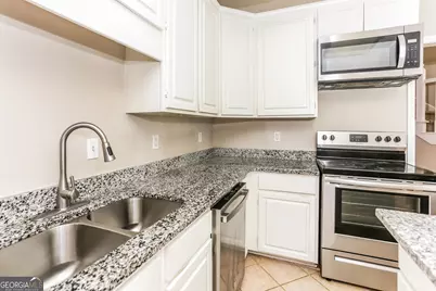 606 Redbud Lane, Stockbridge, GA 30281 - Photo 10