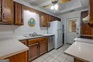 230 Stornoway Dr, Clayton, GA 30525 - Photo 12