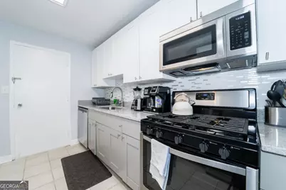 215 Piedmont Avenue NE, Atlanta, GA 30308 - Photo 14