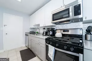 215 Piedmont Ave NE, Atlanta, GA 30308 - Photo 14