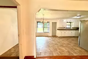 295 Grove St, Barnesville, GA 30204 - Photo 16