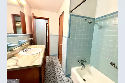 295 Grove Street, Barnesville, GA 30204 - Photo 24