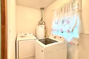 295 Grove St, Barnesville, GA 30204 - Photo 32