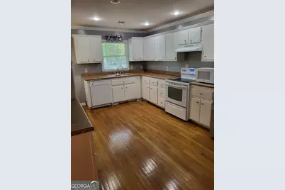 3211 Rockview Drive, Lithonia, GA 30038 - Photo 4