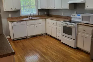 3211 Rockview Dr, Lithonia, GA 30038 - Photo 4