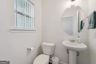 1078 Grayson Ave, Hinesville, GA 31313 - Photo 8