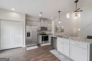 1078 Grayson Ave, Hinesville, GA 31313 - Photo 4