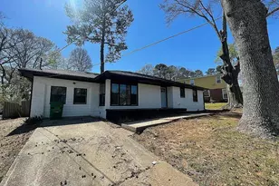 2597 Glenvalley Dr, Decatur, GA 30032 - Photo 2