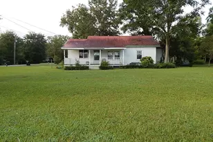 46 E Calhoun St, Reynolds, GA 31076 - Photo 1
