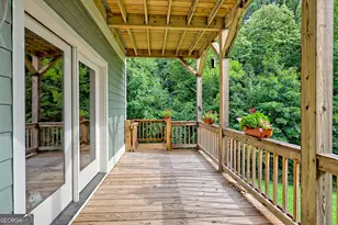 1060 Chatuge Village Cir, Hayesville, NC 28904 - Photo 24