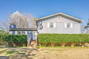 3006 Deshong Dr, Stone Mountain, GA 30087 - Photo 2