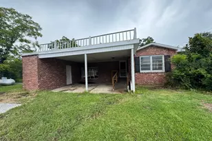 66 Hinson St, Hahira, GA 31632 - Photo 2