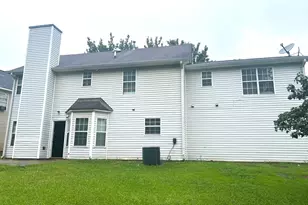 4395 Ward Bluff Ct, Ellenwood, GA 30294 - Photo 18