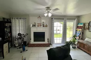 803 E Barnard St, Glennville, GA 30427 - Photo 4