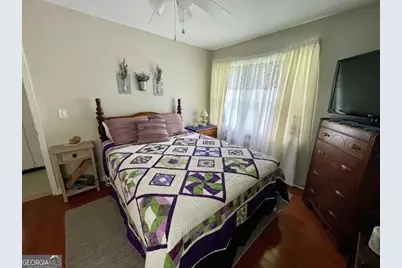 803 E Barnard Street, Glennville, GA 30427 - Photo 18