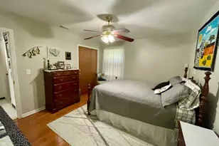 803 E Barnard St, Glennville, GA 30427 - Photo 20